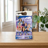 Panini Starter Pack LIGA F Femenina 2024/25 Álbum + 4 Sobres sobre una mesa de madera