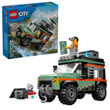LEGO City 60447 Todoterreno 4x4 de Montaña completamente montado mostrando el vehículo con cabrestante funcional, cofres de techo, neumáticos todoterreno robustos y minifigura de aventurero con todos los accesorios de exploración
