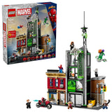 LEGO Marvel Spider-Man vs. Oscorp 76324 - Escena urbana de 808 piezas con 3 edificios, 8 minifiguras y vehículos incluidos
