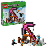 Set LEGO® Minecraft™ La Mina del Pico (21277) con mina en forma de pico y minifiguras.