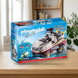 PLAYMOBIL City Action Coche Anfibio con Motor Sumergible 9364 sobre una mesa de madera