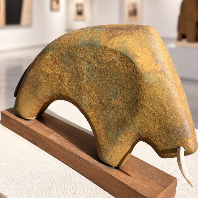 Toro 90 II, obra de Antonio Martínez Ruiz (Toros)